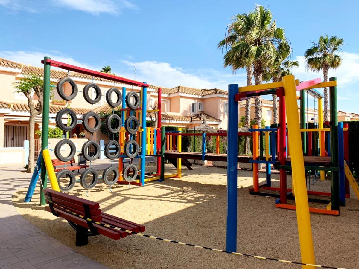 Marinas Sol - Tu Hogar Con Jardin Privado! Appartamento