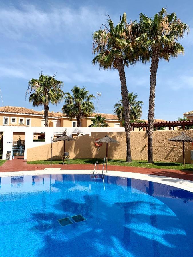 Apartamento Marinas Sol - Tu Hogar Con Jardín Privado! *